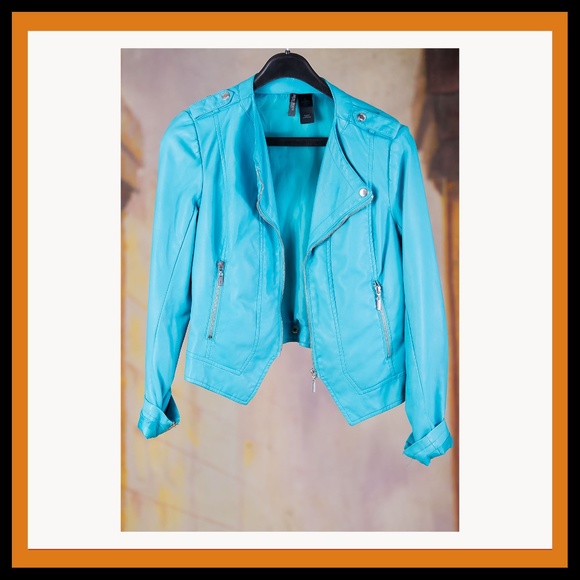 SOLD Daughter Took -- GONE Baby Blue Faux Leather - Picture 4 of 5